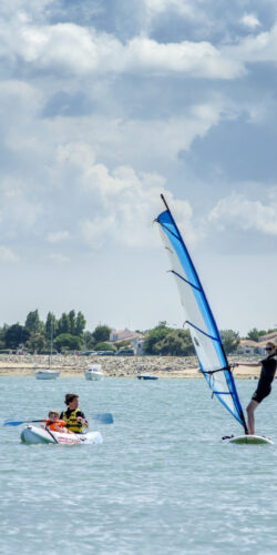 Activités nautiques kayak de mer planche à voile Saint Denis Oléron